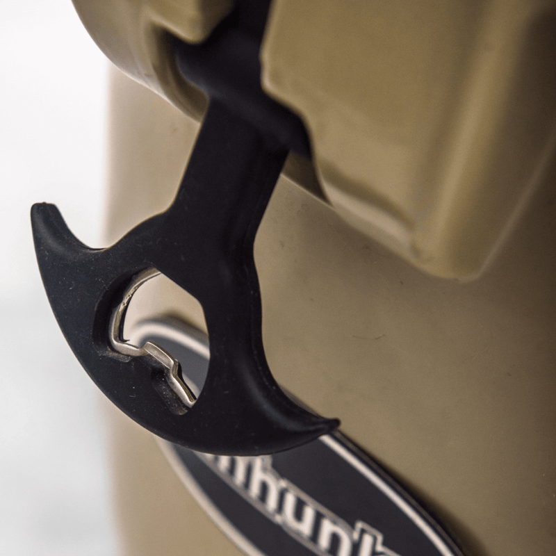 Load image into Gallery viewer, Vanhunks Tough 4.5 Gallon Rotomolded Water Beverage Cooler and Dispenser